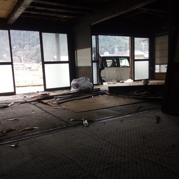 内観／居間　2017.04.20