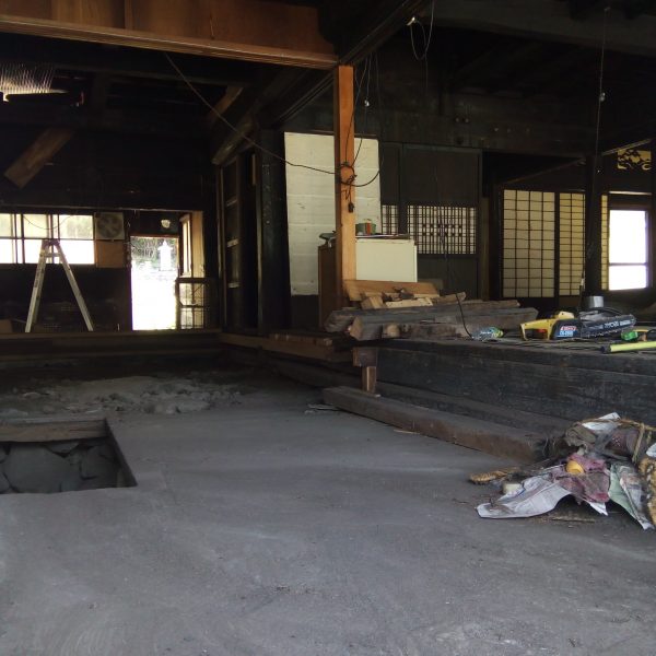 内観／土間から居間　2017.05.23