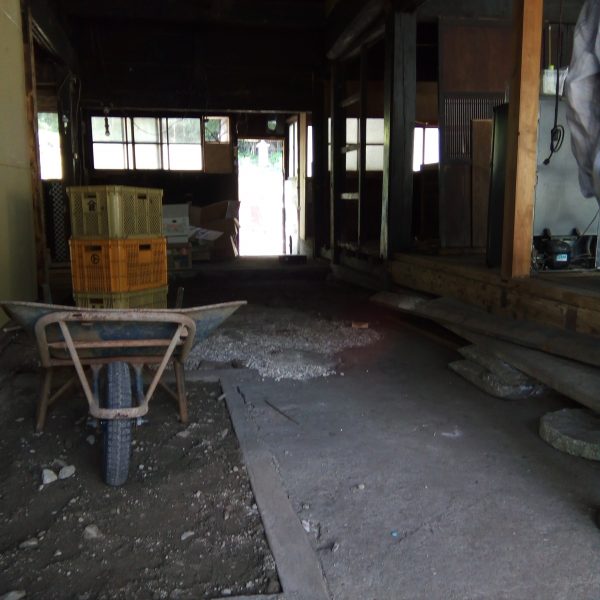 内観／土間　2017.08.28