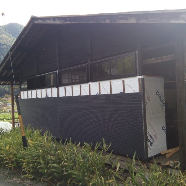 外観／右壁　2017.10.24