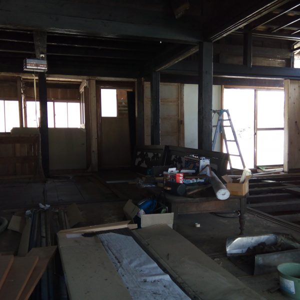 内観／居間　2018.03.31