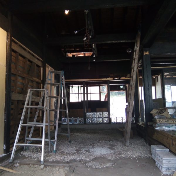 内観／土間　2018.07.25