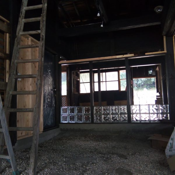 内観／土間　2018.07.31